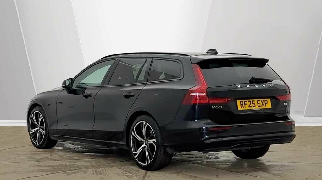 Volvo V60 Plus, B4 Mild Hybrid, Dark Black #3