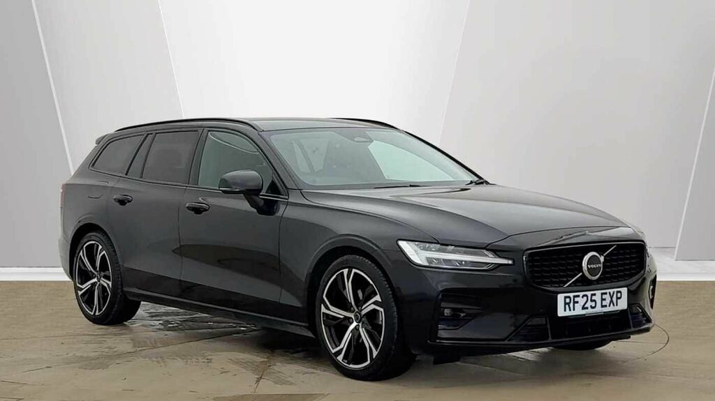 Volvo V60 Plus, B4 Mild Hybrid, Dark Black