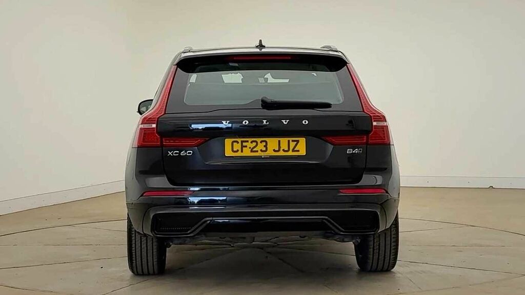 Volvo XC60 Plus, B4 Awd Mild Hybrid, Dark Black #4