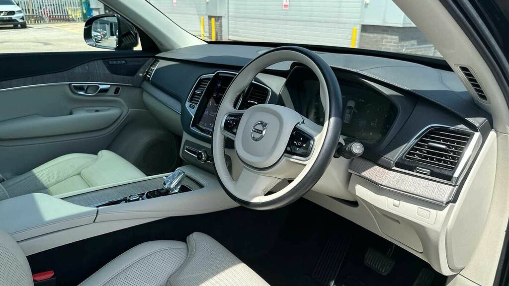 Volvo XC90 Inscription Pro, B5 Awd Mild Hybrid, 7 Seats NK22GHX Black #4