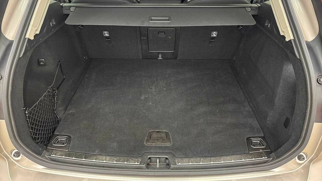 Volvo XC60 Plus, B5 Awd Mild Hybrid, Dark  #5