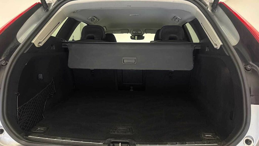 Volvo XC60 B5 247Bhp Plus Dark Awd Mild Hybrid - 360 Parki Silver #5