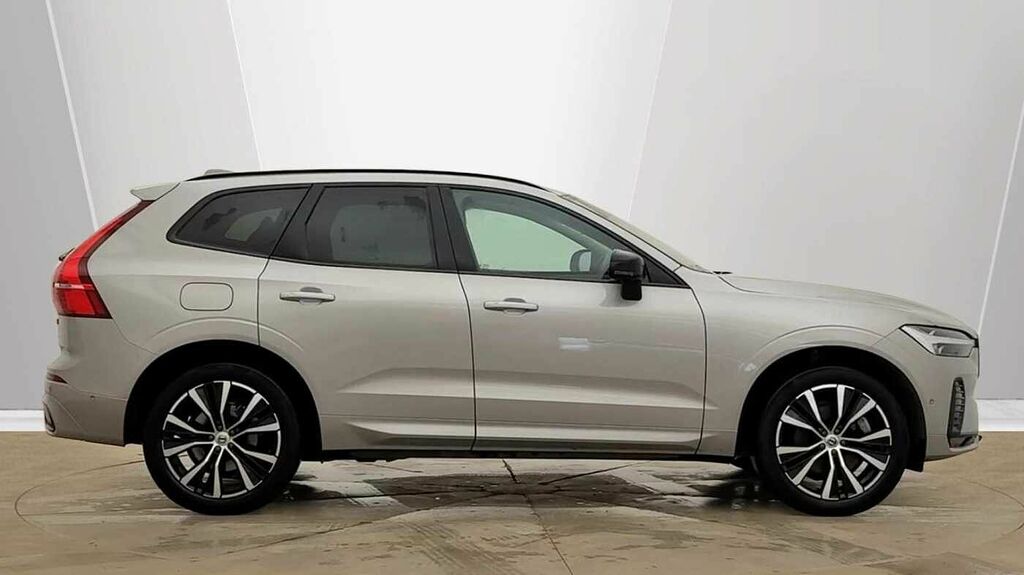 Volvo XC60 B5 247Bhp Plus Dark Awd Mild Hybrid - 360 Parki Silver #2