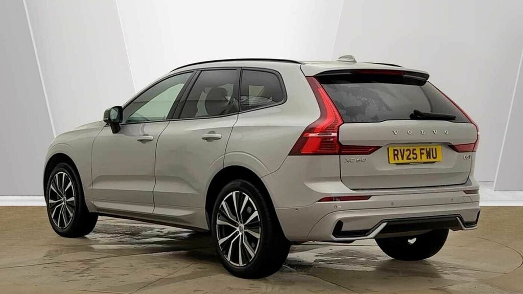 Volvo XC60 B5 247Bhp Plus Dark Awd Mild Hybrid - 360 Parki Silver #3