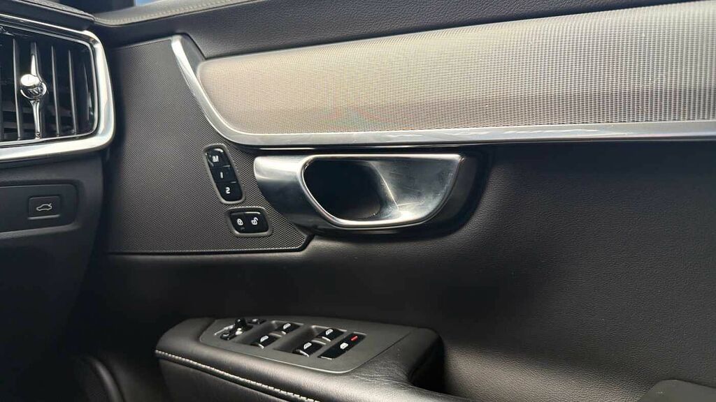 Volvo V90 T4 Momentum Plus Grey #22