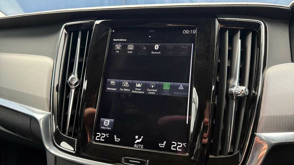 Volvo V90 T4 Momentum Plus Grey #12