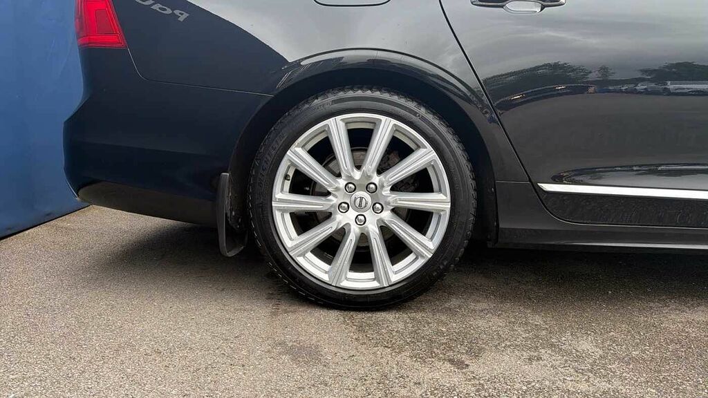 Volvo V90 T4 Momentum Plus Grey #9