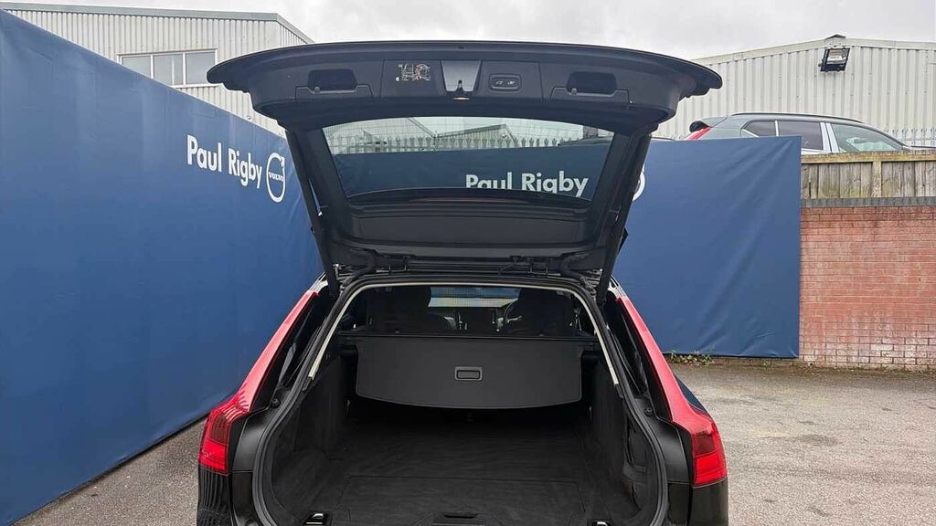 Volvo V90 T4 Momentum Plus Grey #13