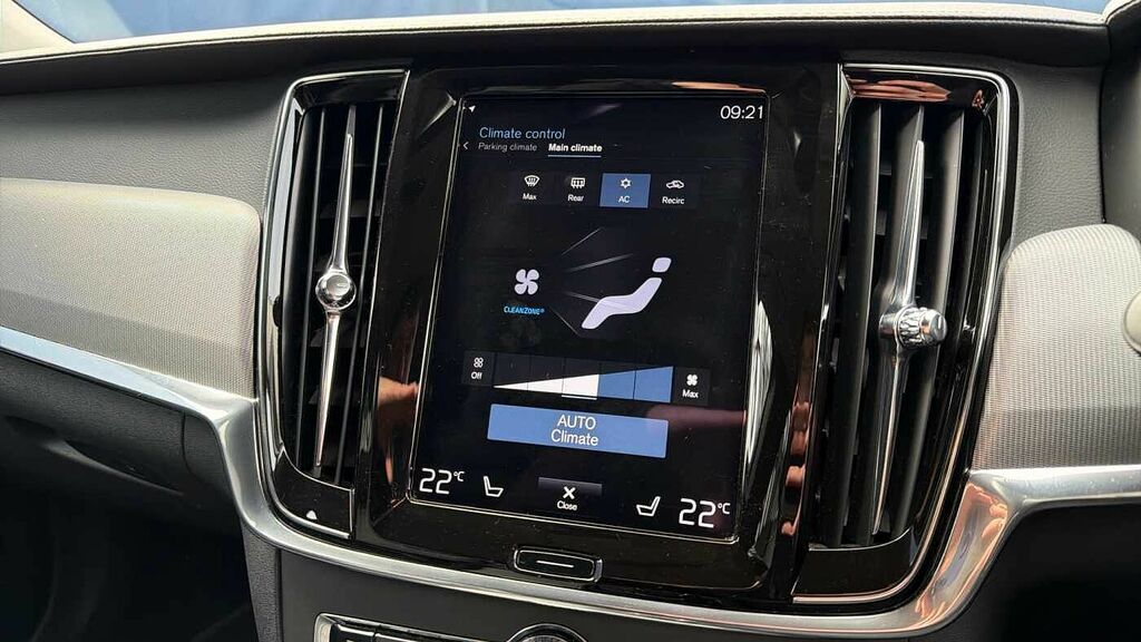 Volvo V90 T4 Momentum Plus Grey #31