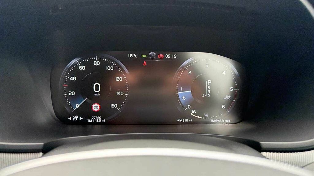 Volvo V90 T4 Momentum Plus Grey #11