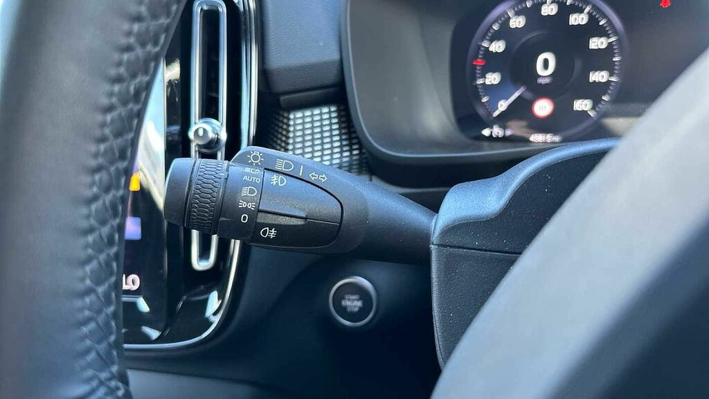 Volvo XC40 Inscription Black #17