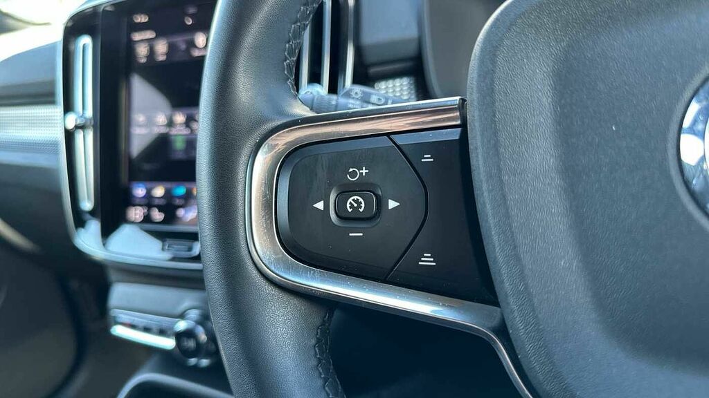 Volvo XC40 Inscription Black #18