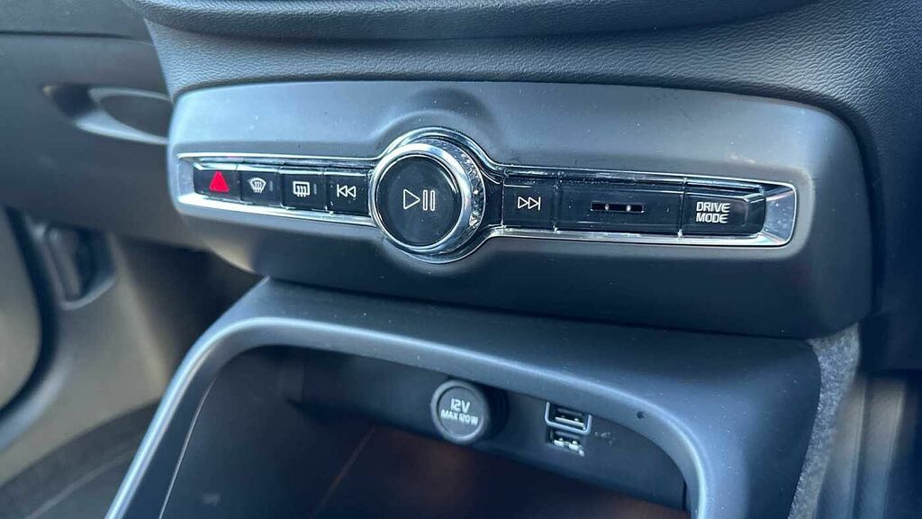 Volvo XC40 Inscription Black #43