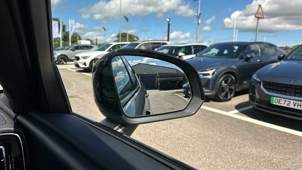 Volvo XC40 Inscription Black #29