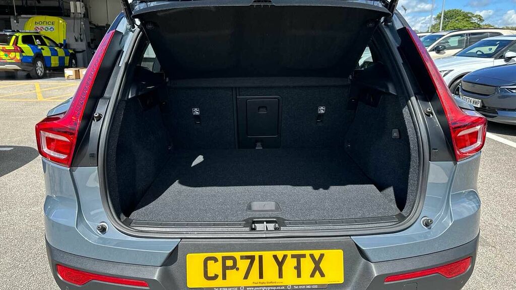 Volvo XC40 Inscription Black #13