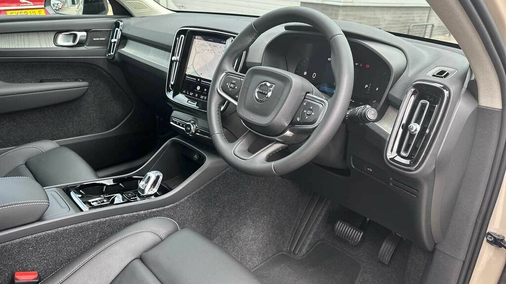Volvo XC40 Ultra, B3 Mild Hybrid, Dark DP26HVF #4