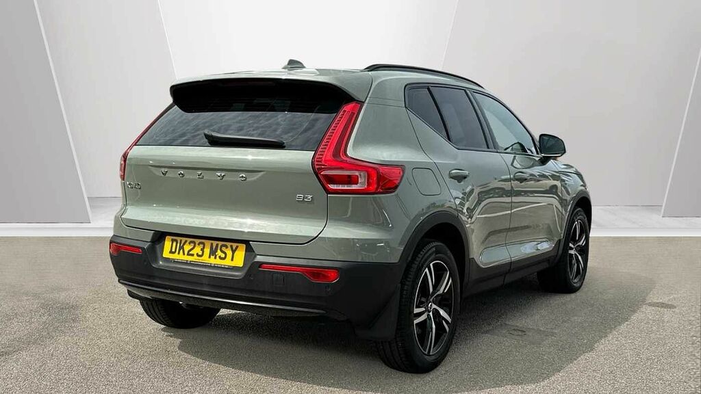 Volvo XC40 Plus, B3 Mild Hybrid, Dark DK23MSY Green #2