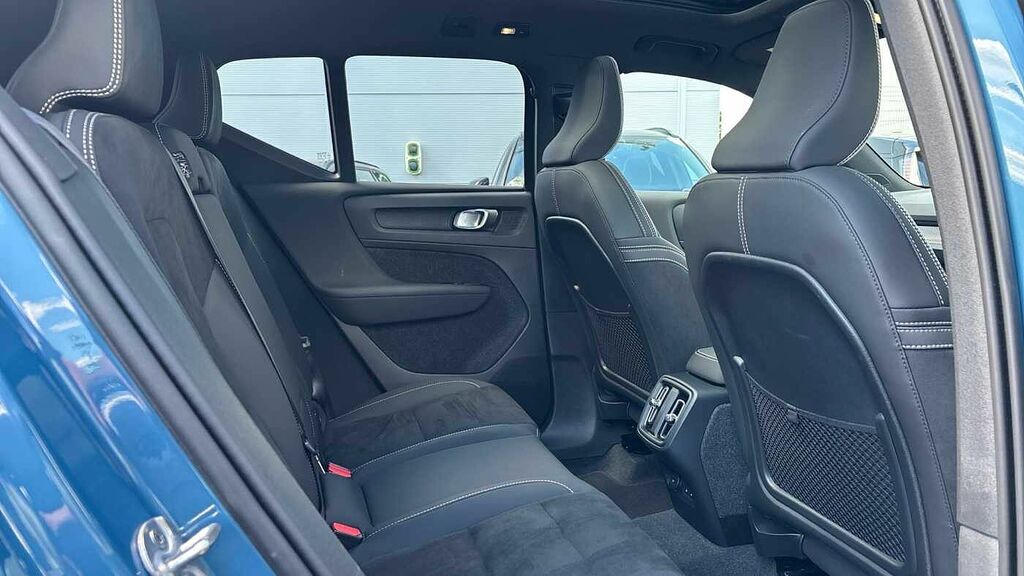 Volvo XC40 Ultimate, B3 Mild Hybrid, Dark Blue #6