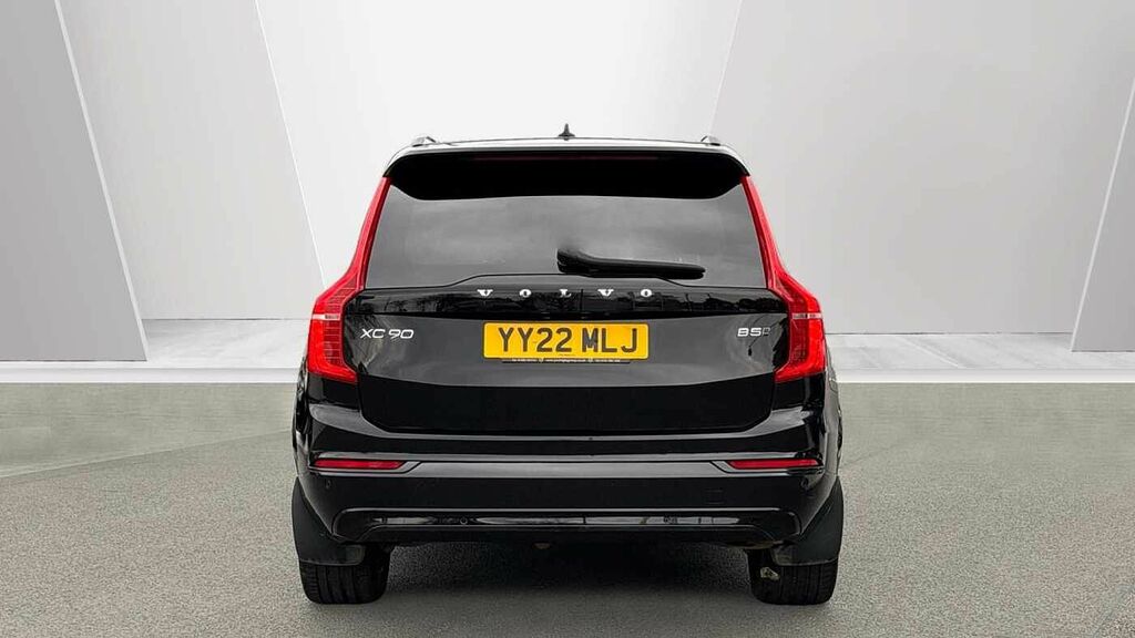 Volvo XC90 Xc90 Momentum B5 Mhev Awd White #7