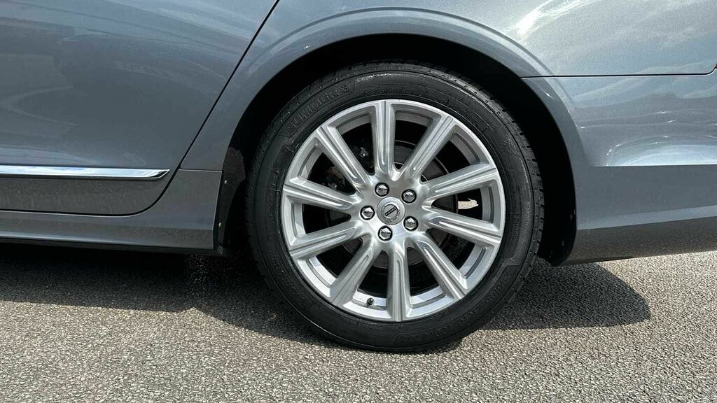 Volvo S90 2L Momentum Pro Silver #9