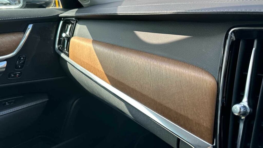 Volvo S90 2L Momentum Pro Silver #47