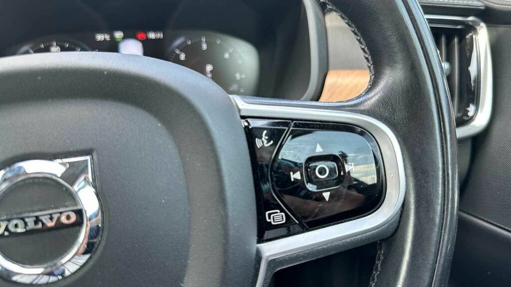Volvo S90 2L Momentum Pro Silver #19