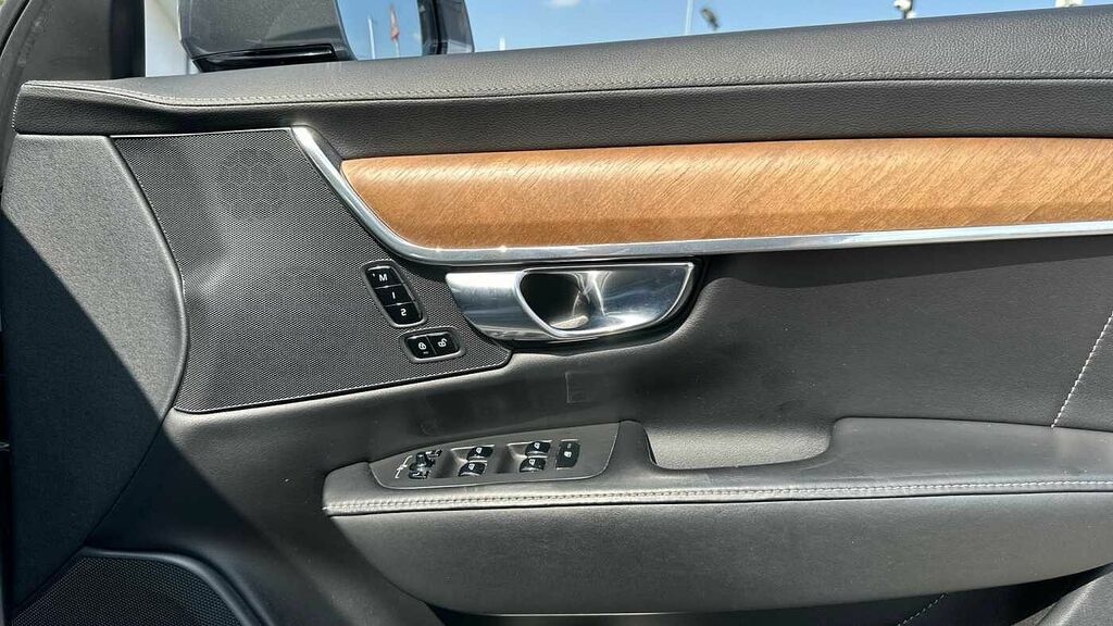 Volvo S90 2L Momentum Pro Silver #26