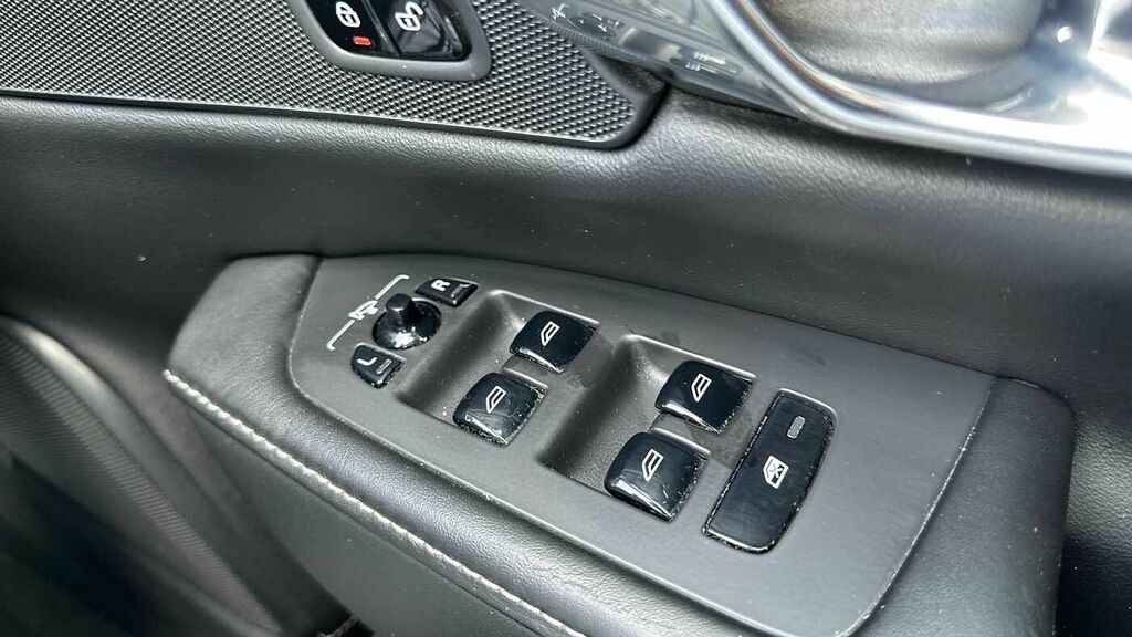 Volvo S90 2L Momentum Pro Silver #21