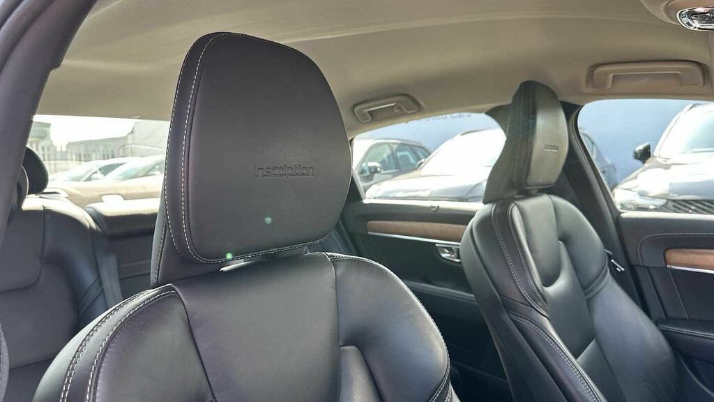 Volvo S90 2L Momentum Pro Silver #28