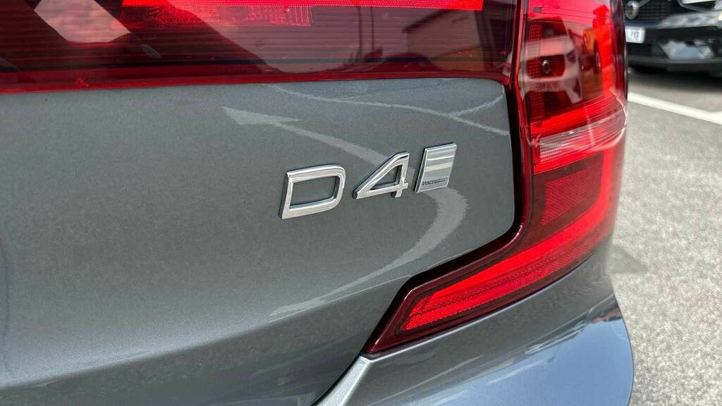 Volvo S90 2L Momentum Pro Silver #34