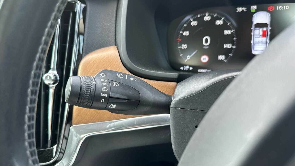 Volvo S90 2L Momentum Pro Silver #17