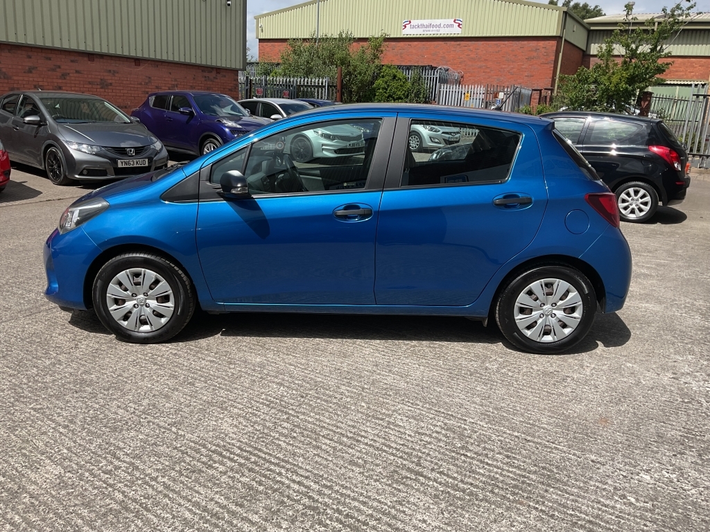 Toyota Yaris Hatchback 1.0 Vvt-i Active Blue #3