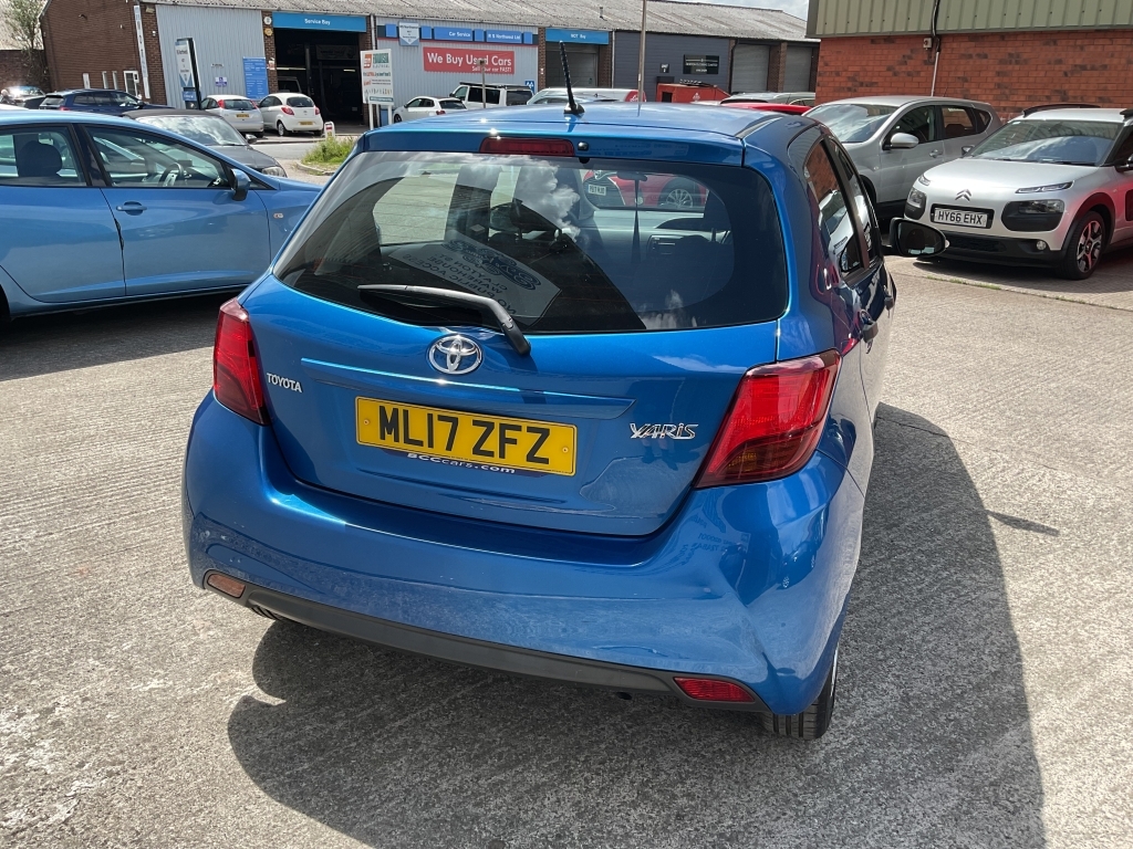 Toyota Yaris Hatchback 1.0 Vvt-i Active Blue #4