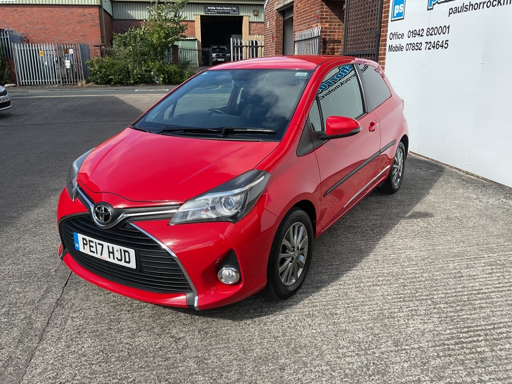 Toyota Yaris Hatchback 1.0 Vvt-i Icon Red #2
