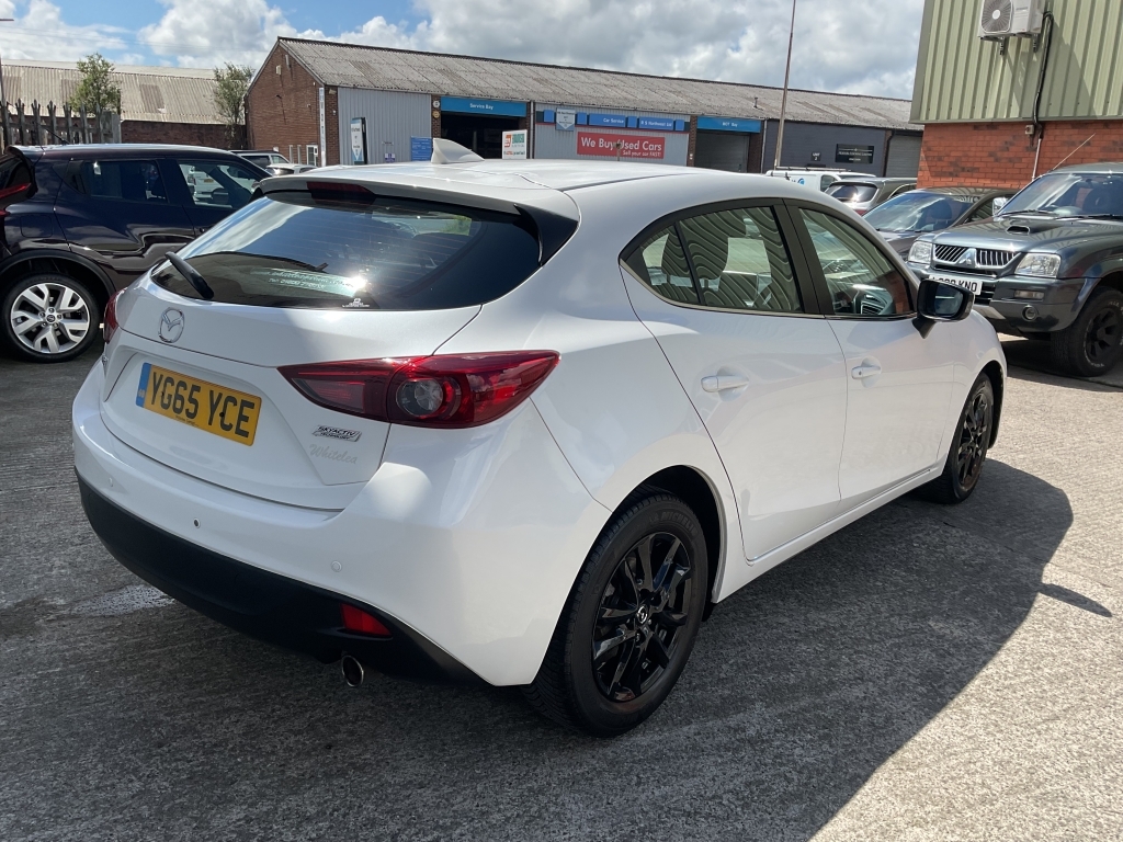 Mazda 3 Hatchback 1.5 Se White #5