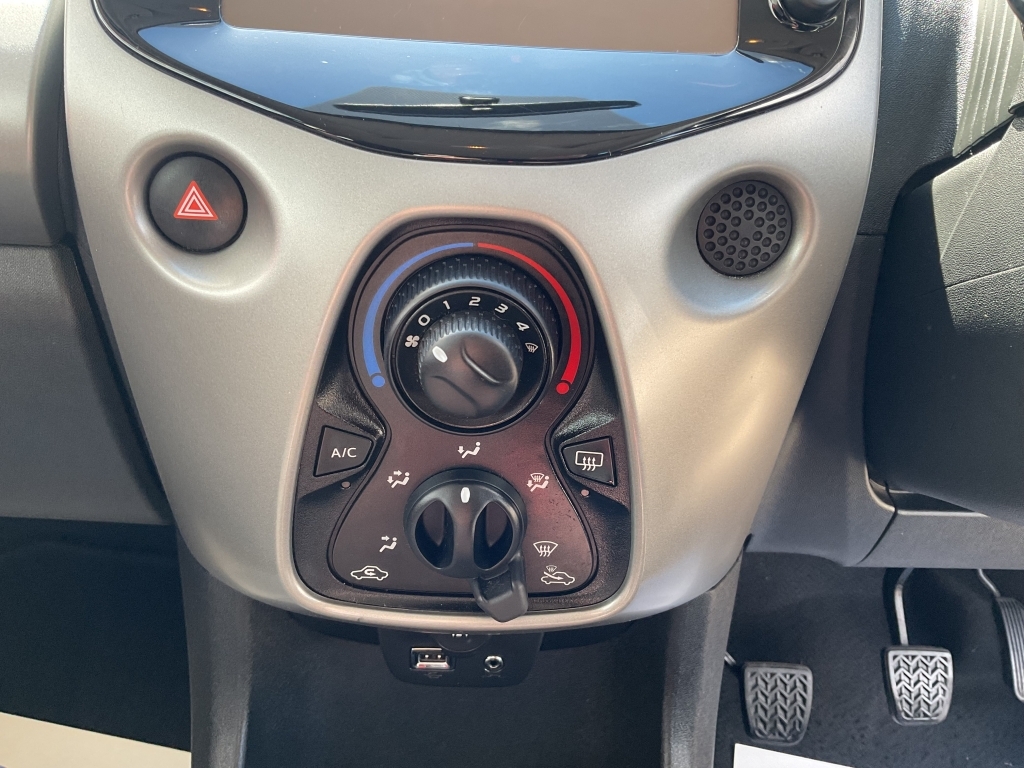 Citroen C1 Red #11