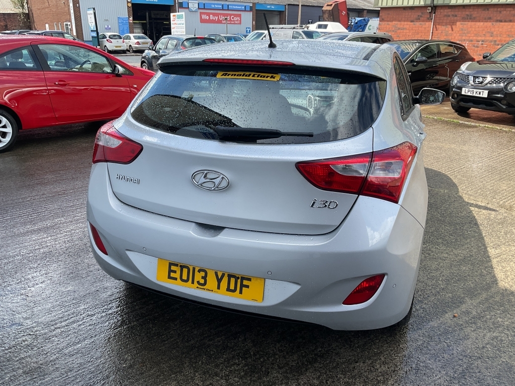 Hyundai I30 Hatchback 1.4 Active Silver #4