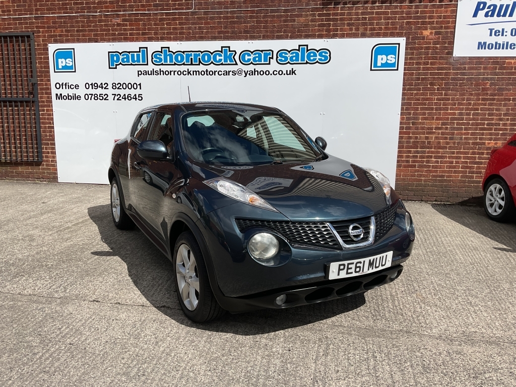 Nissan Juke Acenta Premium 117 Red #1