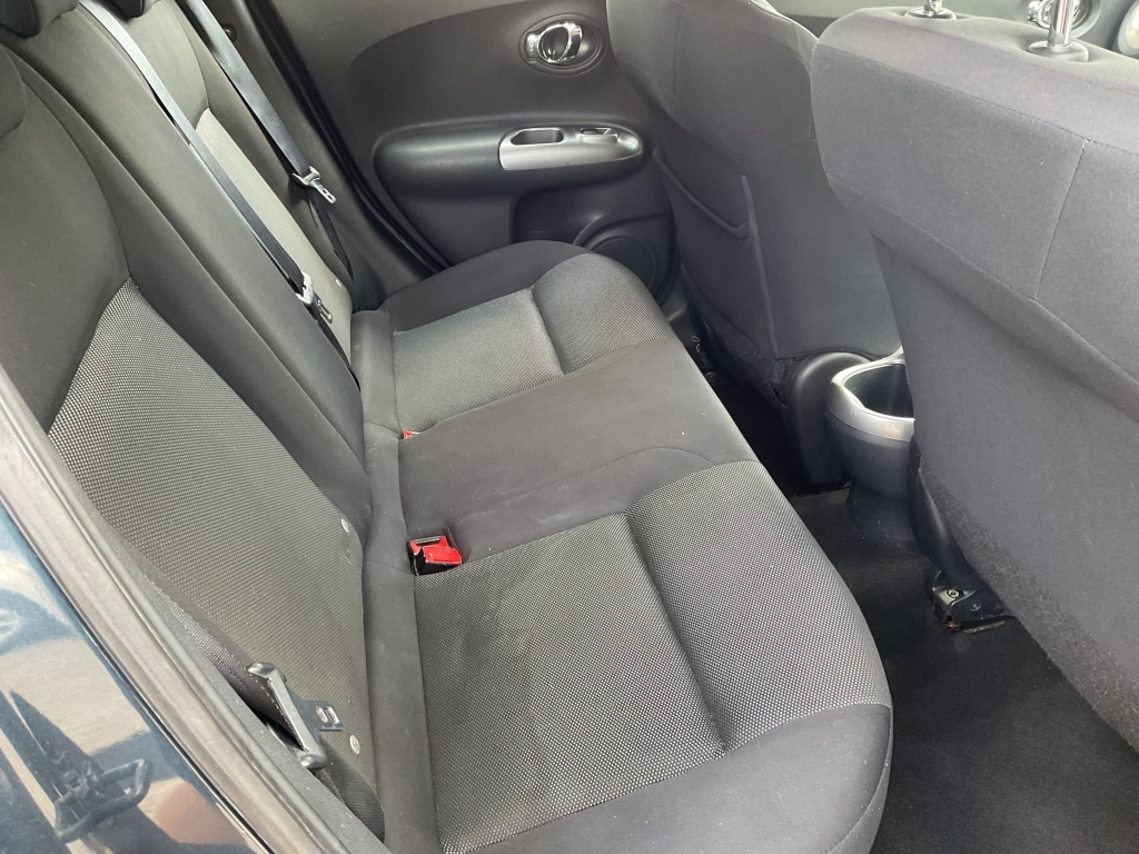 Nissan Juke Acenta Premium 117 Red #15
