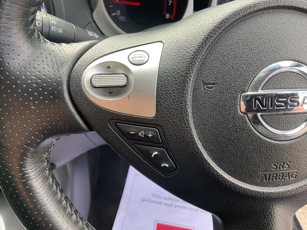 Nissan Juke Acenta Premium 117 Red #12