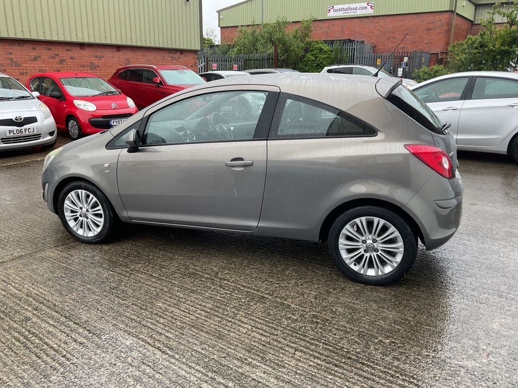 Vauxhall Corsa Hatchback 1.4 Se Brown #3