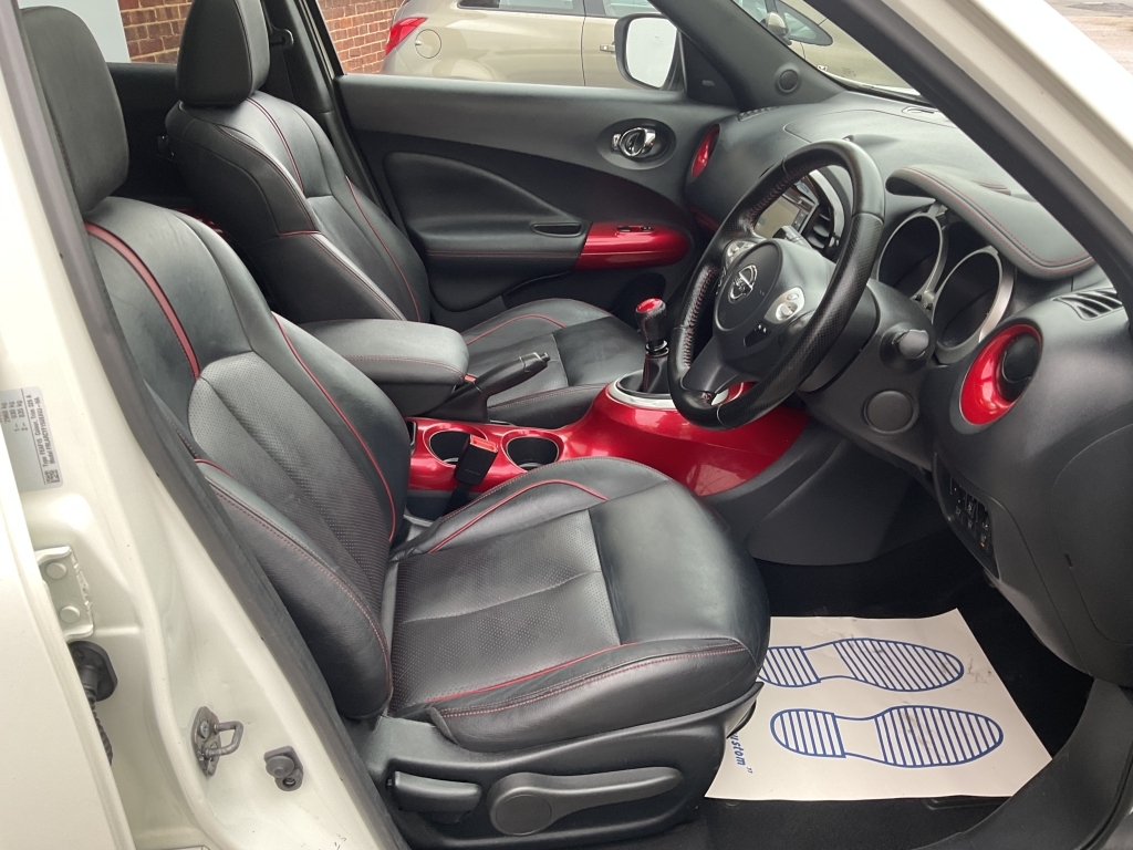 Nissan Juke Hatchback 1.2 Tekna Dig-t White #6