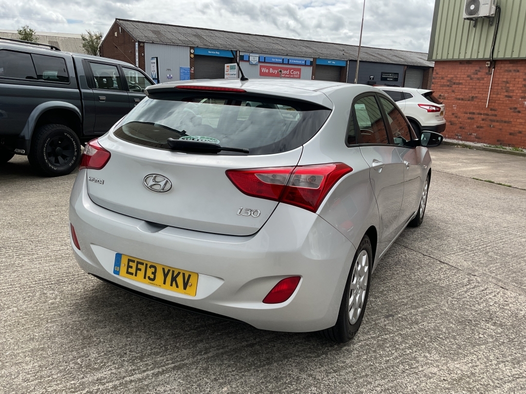 Hyundai I30 Hatchback 1.4 Classic Silver #5