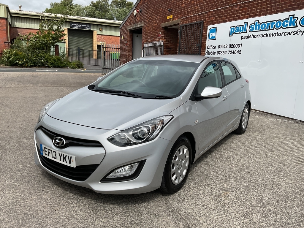 Hyundai I30 Hatchback 1.4 Classic Silver #3