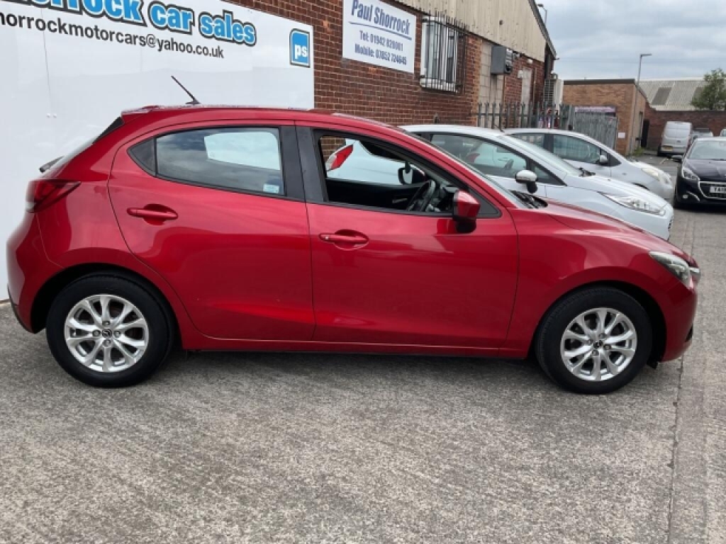 Mazda 2 Hatchback 1.5 Se-l Nav Red #6