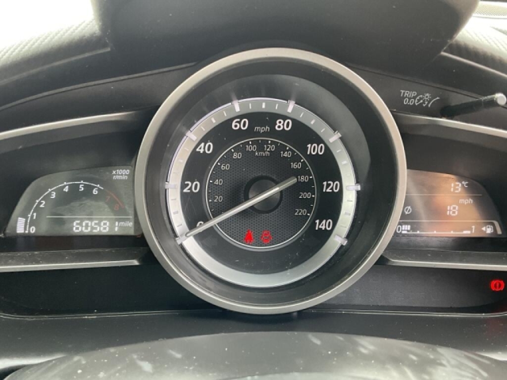 Mazda 2 2016 1.5 Skyactiv-g Se-l Hatchback Manu White #10