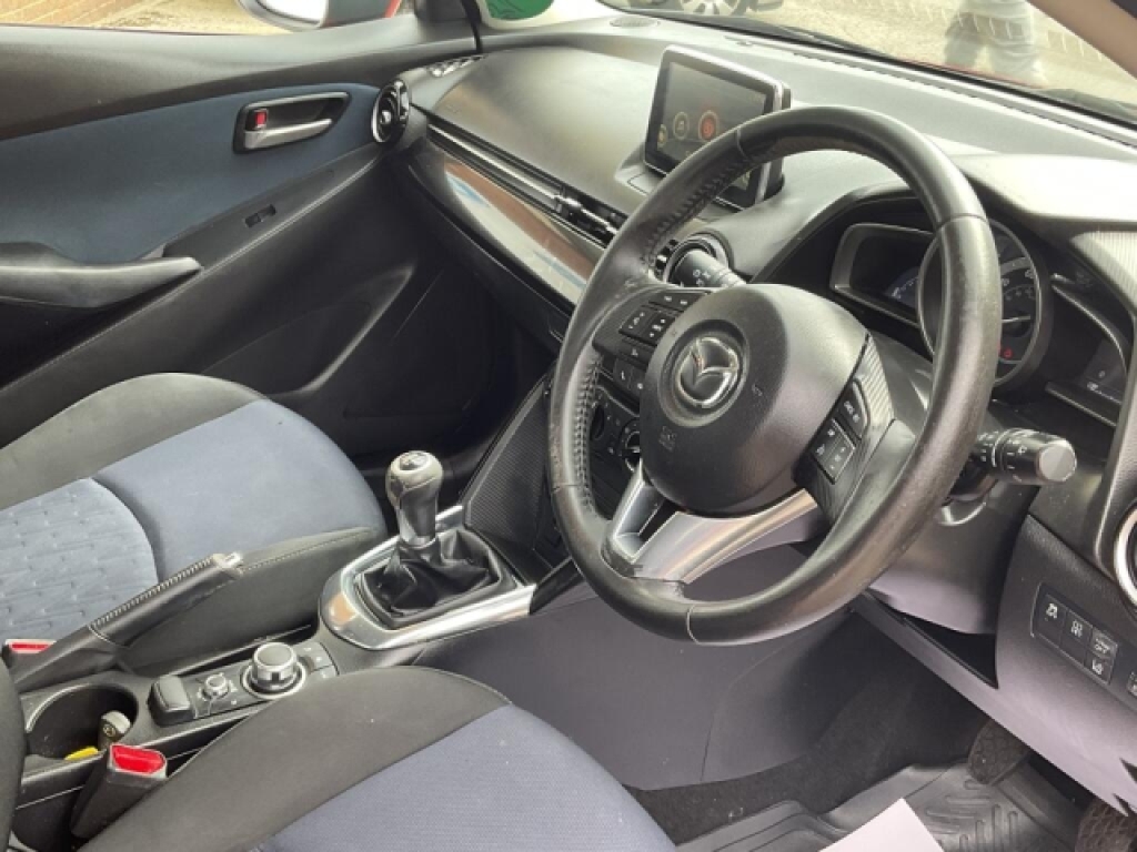 Mazda 2 2016 1.5 Skyactiv-g Se-l Hatchback Manu White #9
