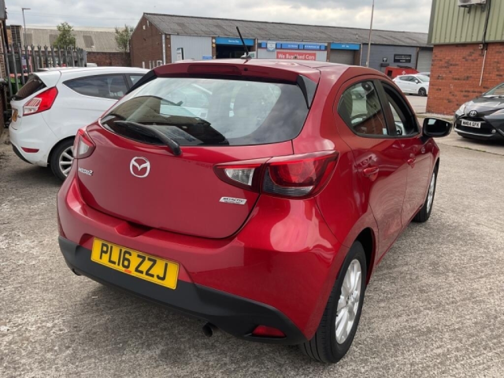 Mazda 2 Hatchback 1.5 Se-l Nav Red #5