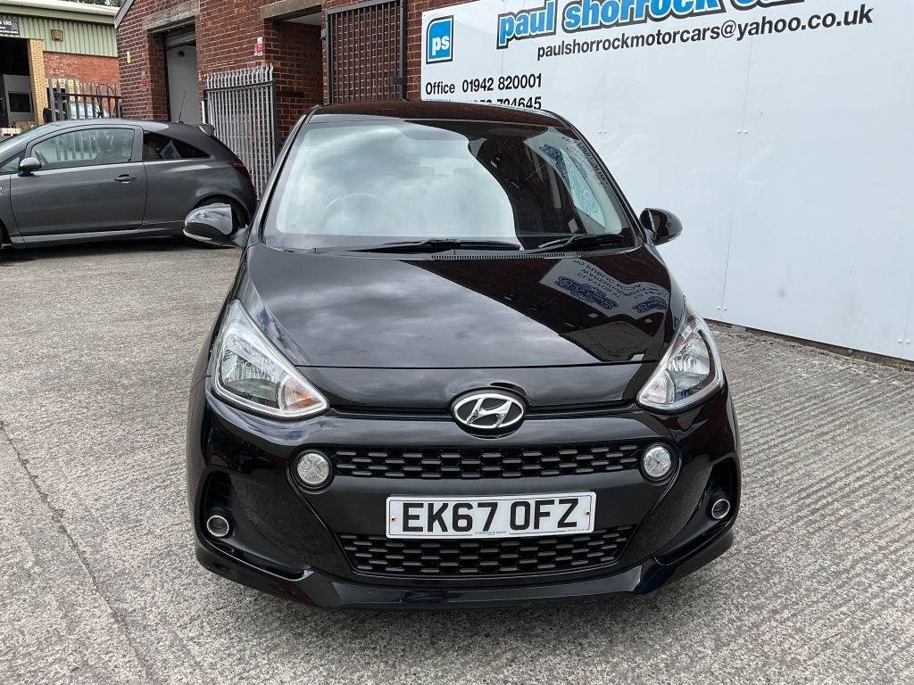 Hyundai I10 Hatchback 1.0 Premium Black #2