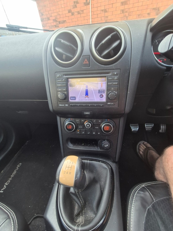 Nissan Qashqai Acenta Black #9